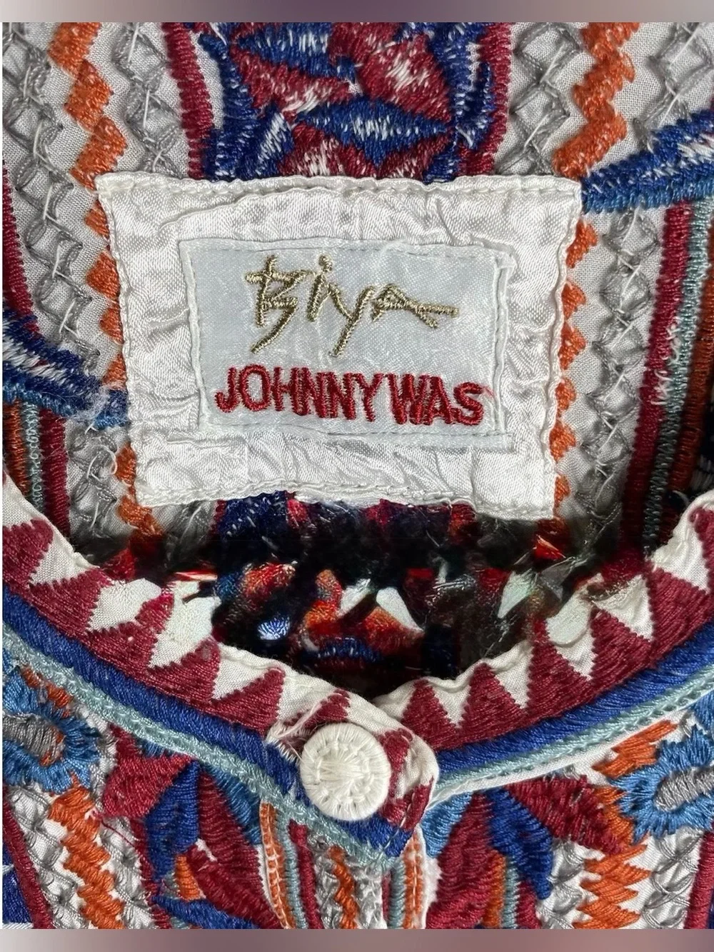 Johnny Was White Tunic with Blue & Burgundy Embroidery. Size Large. - Picture 2 of 8